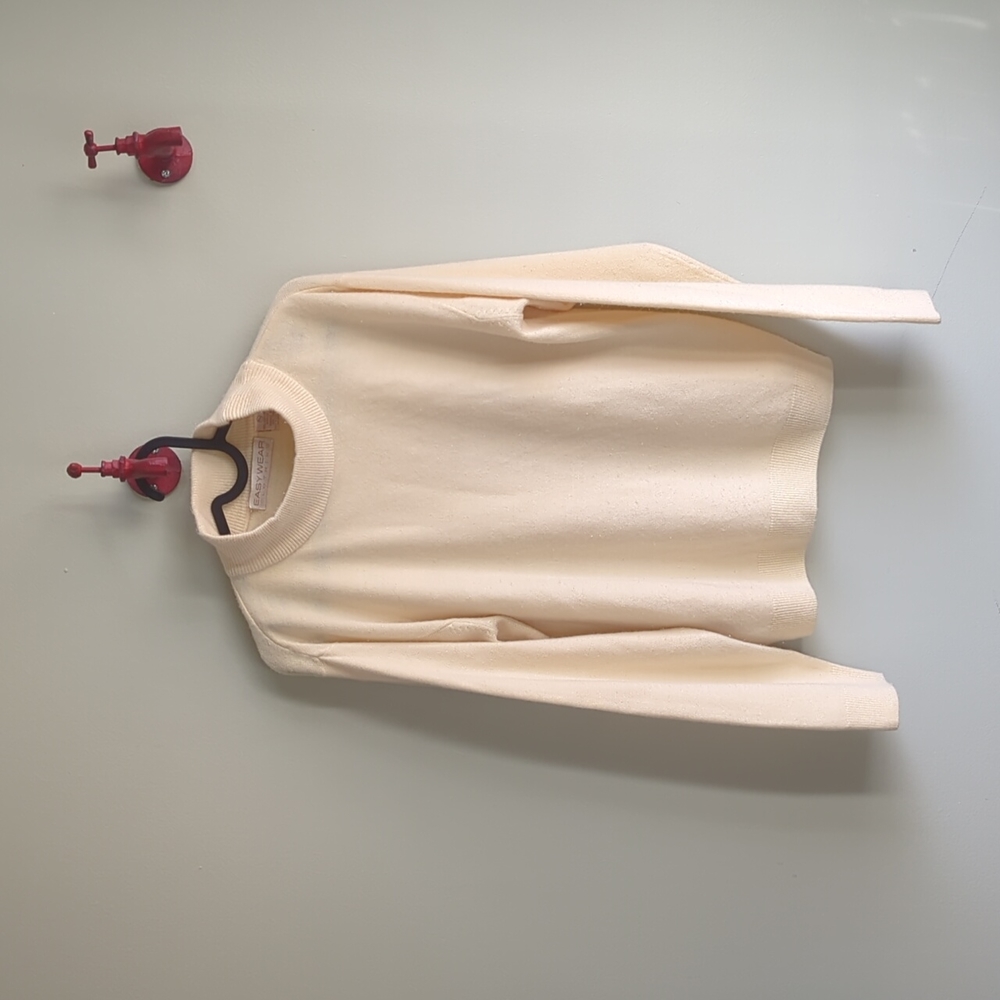 Easywear. Women's Cream Coloured Crewneck Sweater.